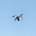 Mag een drone met een accu van 57 Wh in je handbagage en wat zijn de regels in 2026