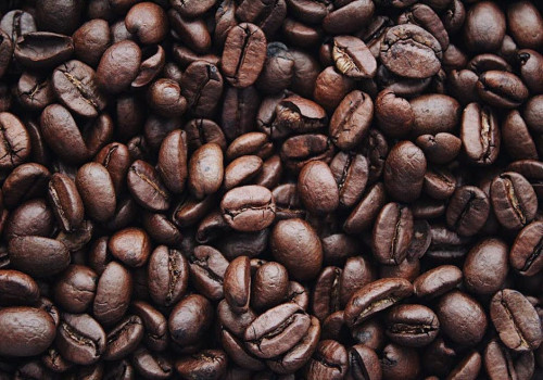 Hoe wordt koffie gedecafeïneerd en is het echt cafeïnevrij?