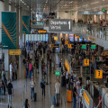 Op vakantie vanuit Almere, hoe kom ik 's nachts naar Schiphol?
