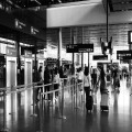 Hoeveel vloeistof mag je meenemen in je handbagage op een vlucht in 2026
