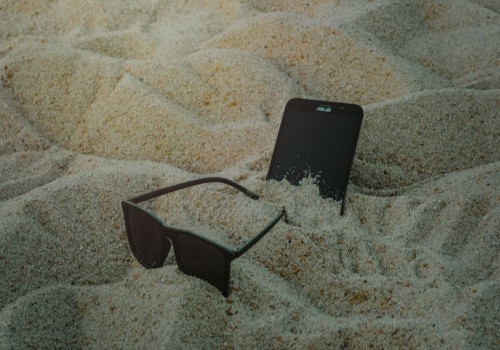 Waarom raakt je telefoon oververhit in de zon en bij hoeveel graden valt hij uit